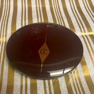 Charlotte Tilbury CHEEK TO CHIC blush
PILLOW TALK INTENSE warm rosy-pink NEW!